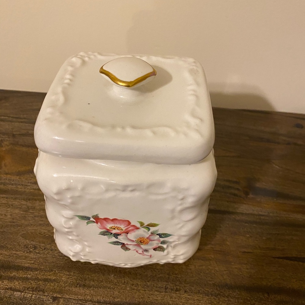 House of Webster lidded cookie jar vintage roses